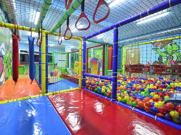 kids indoor playground equipment